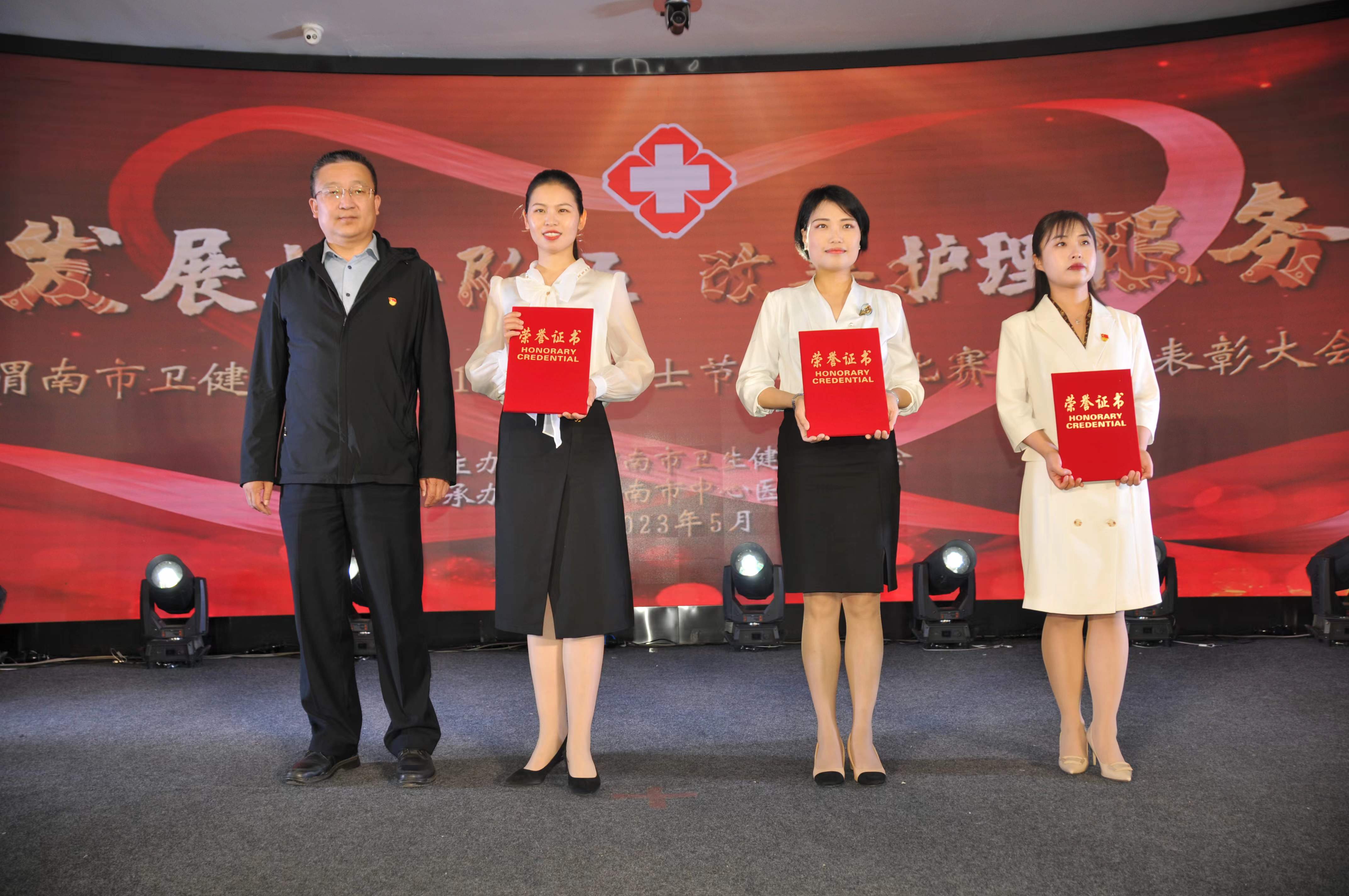 9d8ecf09f9191db069889c2e72b7275.jpg